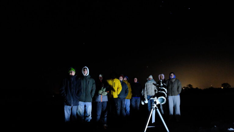 Mehr über den Artikel erfahren Themenfach „Universum“ 2025/26