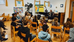 Mehr über den Artikel erfahren Musik hautnah mit Toni Sauprügl