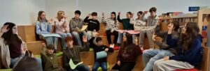 Mehr über den Artikel erfahren Demokratie in der Schule …